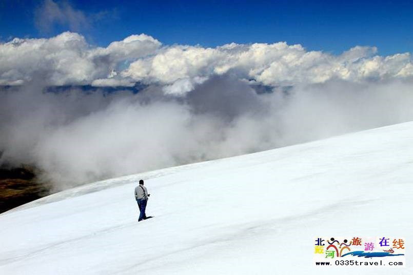 秦皇島傍水崖景區(qū)-冬季滑雪夏季高山峽谷漂流