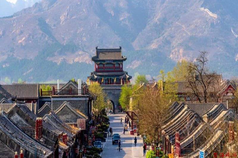 山海關(guān)十年旅游卡超高性價(jià)比旅游聯(lián)卡，包含天下第一關(guān)、老龍頭、角山、長(zhǎng)壽山、孟姜女廟等九大景區(qū)山海關(guān)古城十年不限次暢玩