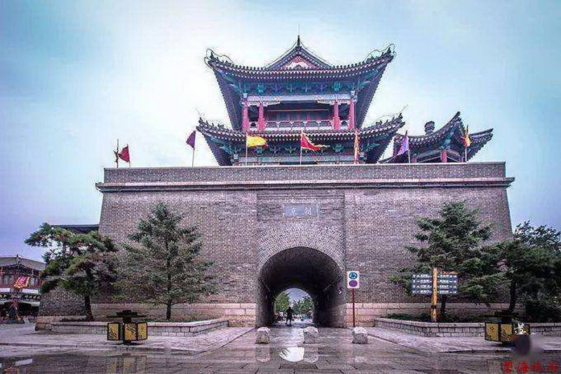 超值“山海關(guān)十年暢游卡”（包含天下第一關(guān)、老龍頭、角山、長(zhǎng)壽山、孟姜女廟等九大景區(qū)）